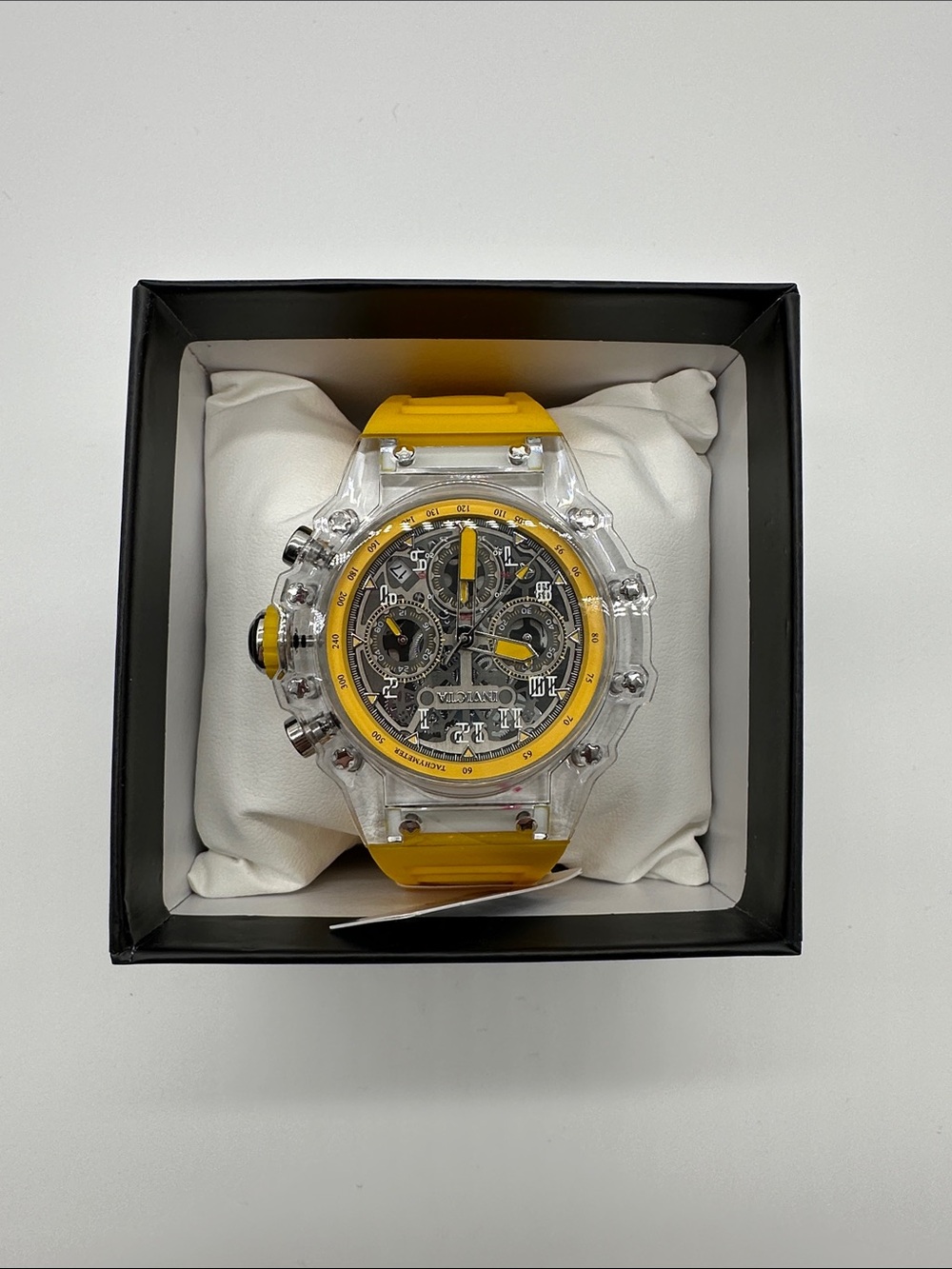 Invicta - Vaulthan - Men's Watch - 44mm - Yellow/Clear - (69677)